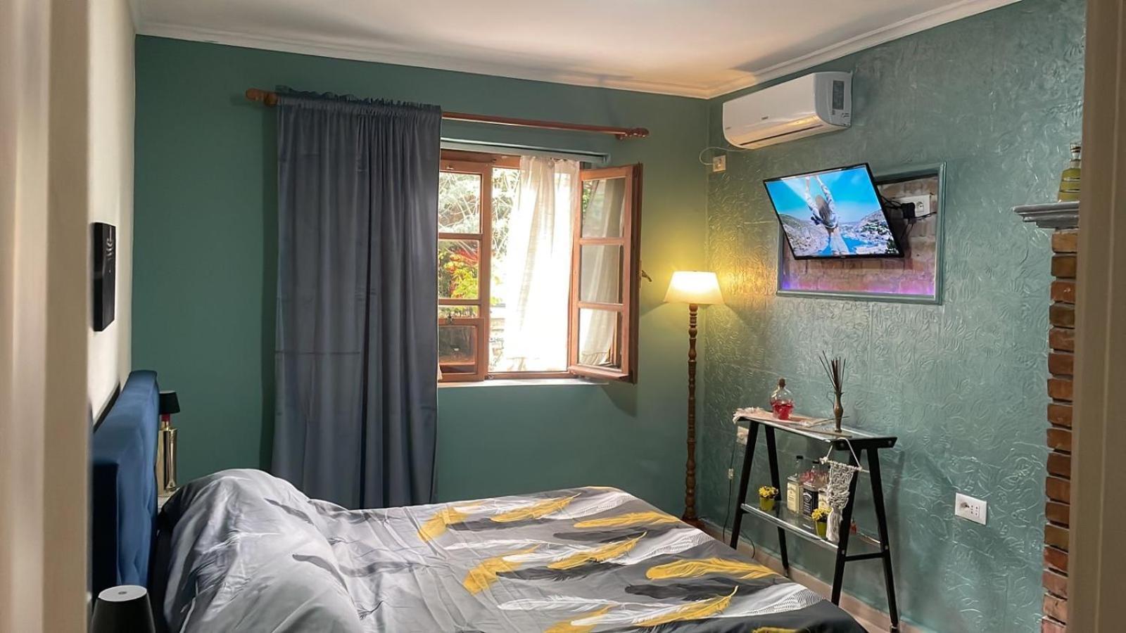 Central Cozy Apartment Old Train Station Τίρανα Εξωτερικό φωτογραφία